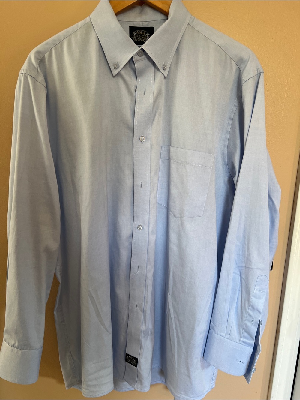 Eagle Classic Light Blue Button-Down Men's Shirt 17 32/33